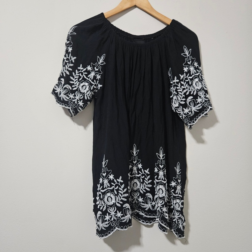 Liv Los Angeles Women 2X Black Embroideredā Boho Rayon Tunic Top SB1196X